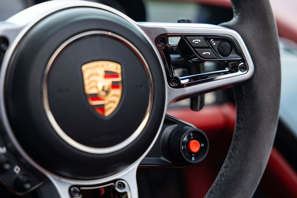 2014 Porsche 918 Spyder Weissach Package