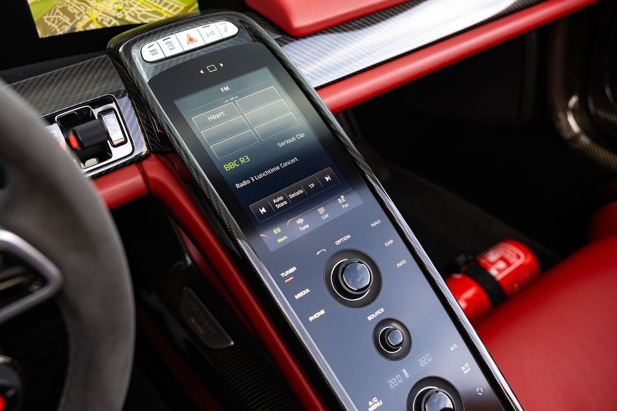 2014 Porsche 918 Spyder Weissach Package