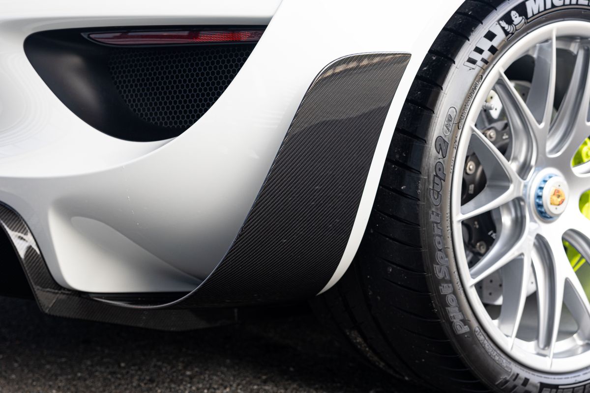 2014 Porsche 918 Spyder Weissach Package