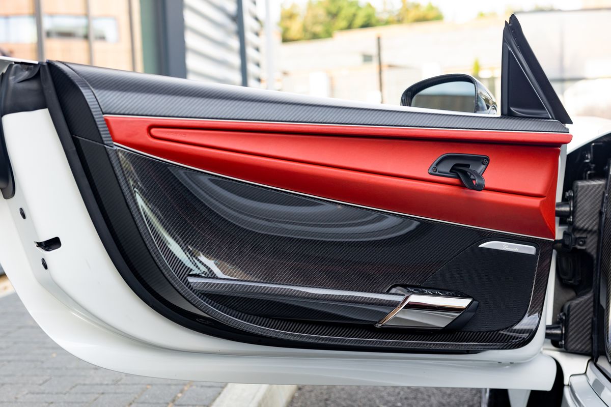 2014 Porsche 918 Spyder Weissach Package