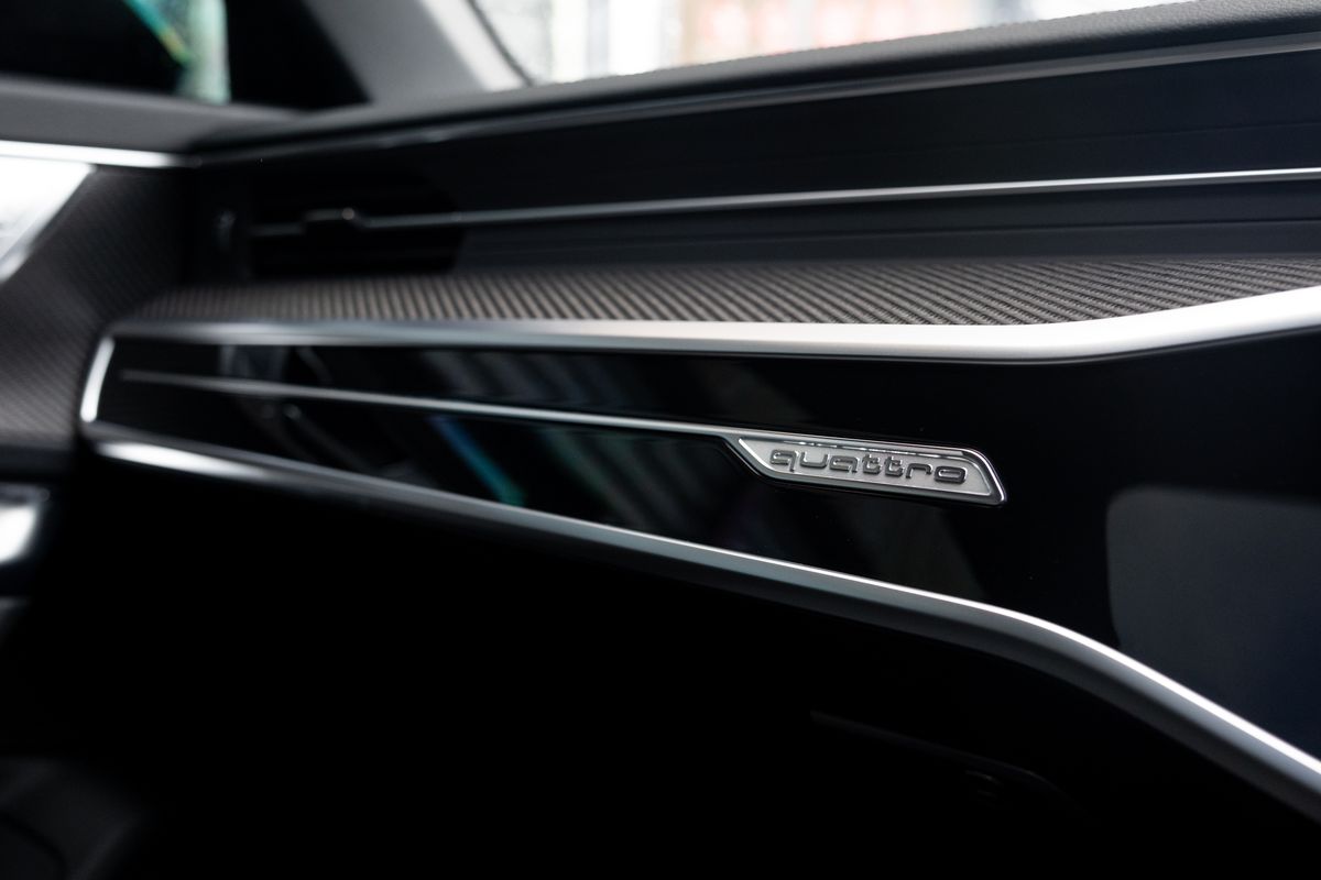 2022 Audi RS6 Avant Vorsprung Urban