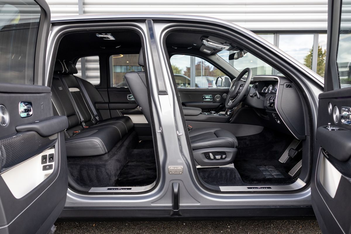 2022 Rolls-Royce Cullinan Black Badge