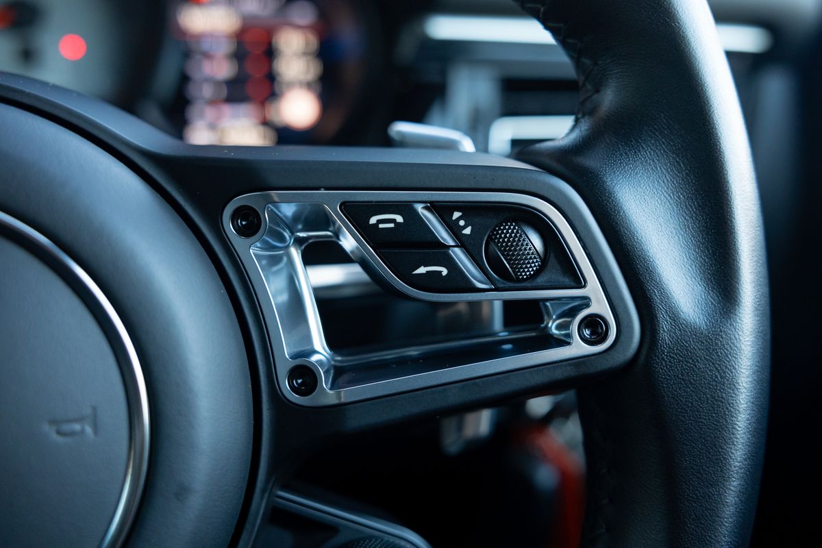 2020 Porsche Macan S
