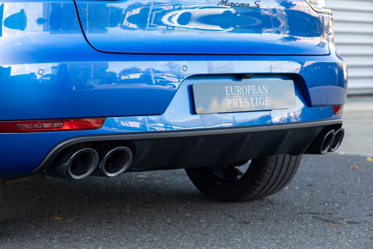 2020 Porsche Macan S