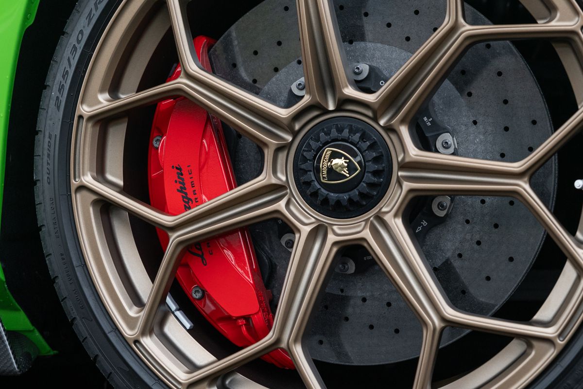 2020 Lamborghini Aventador SVJ Roadster
