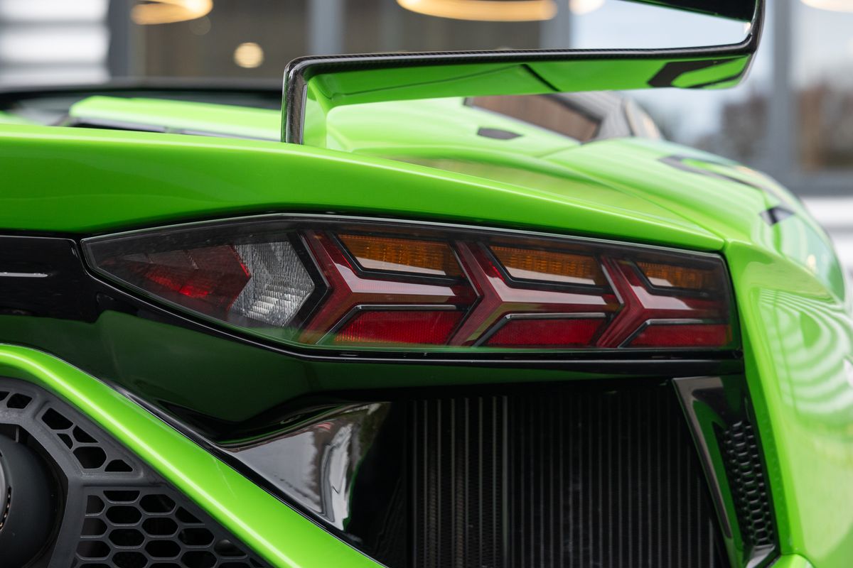 2020 Lamborghini Aventador SVJ Roadster