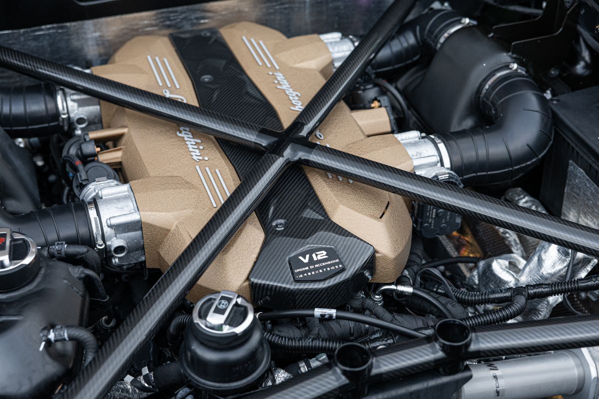 2020 Lamborghini Aventador SVJ Roadster