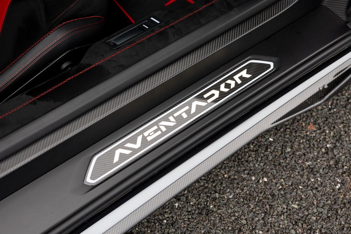 2019 Lamborghini Aventador SVJ