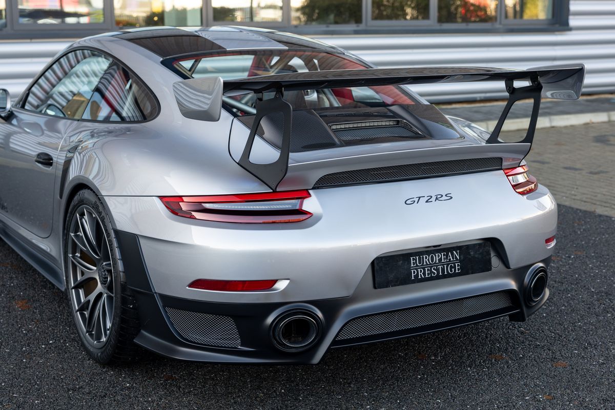 2018 Porsche 911 (991.2) GT2 RS Weissach