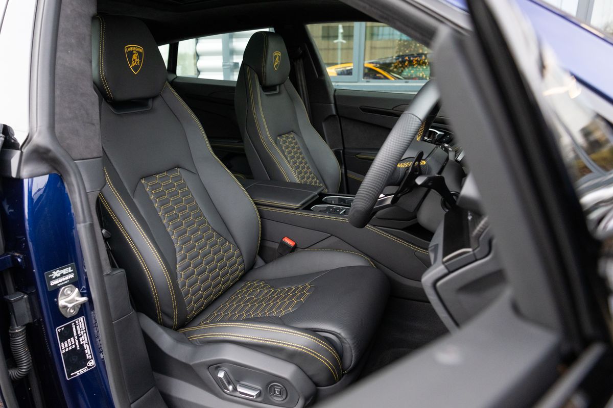 2023 Lamborghini Urus S