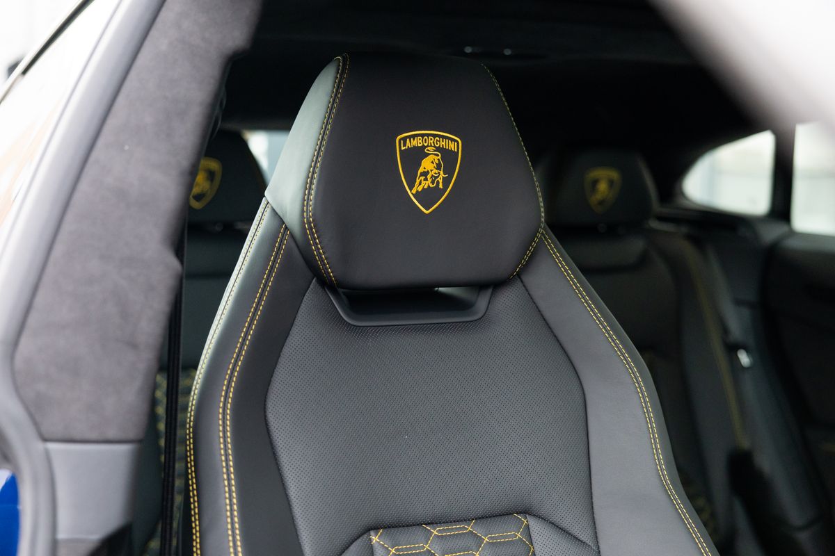 2023 Lamborghini Urus S