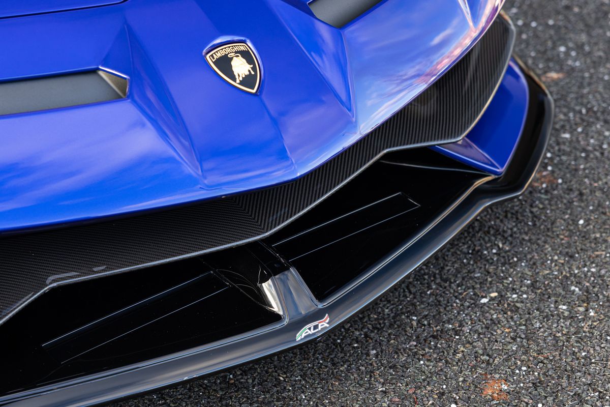 2019 Lamborghini Aventador SVJ 770-4