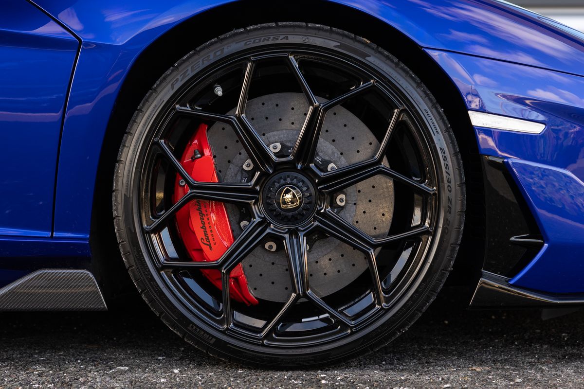2019 Lamborghini Aventador SVJ 770-4