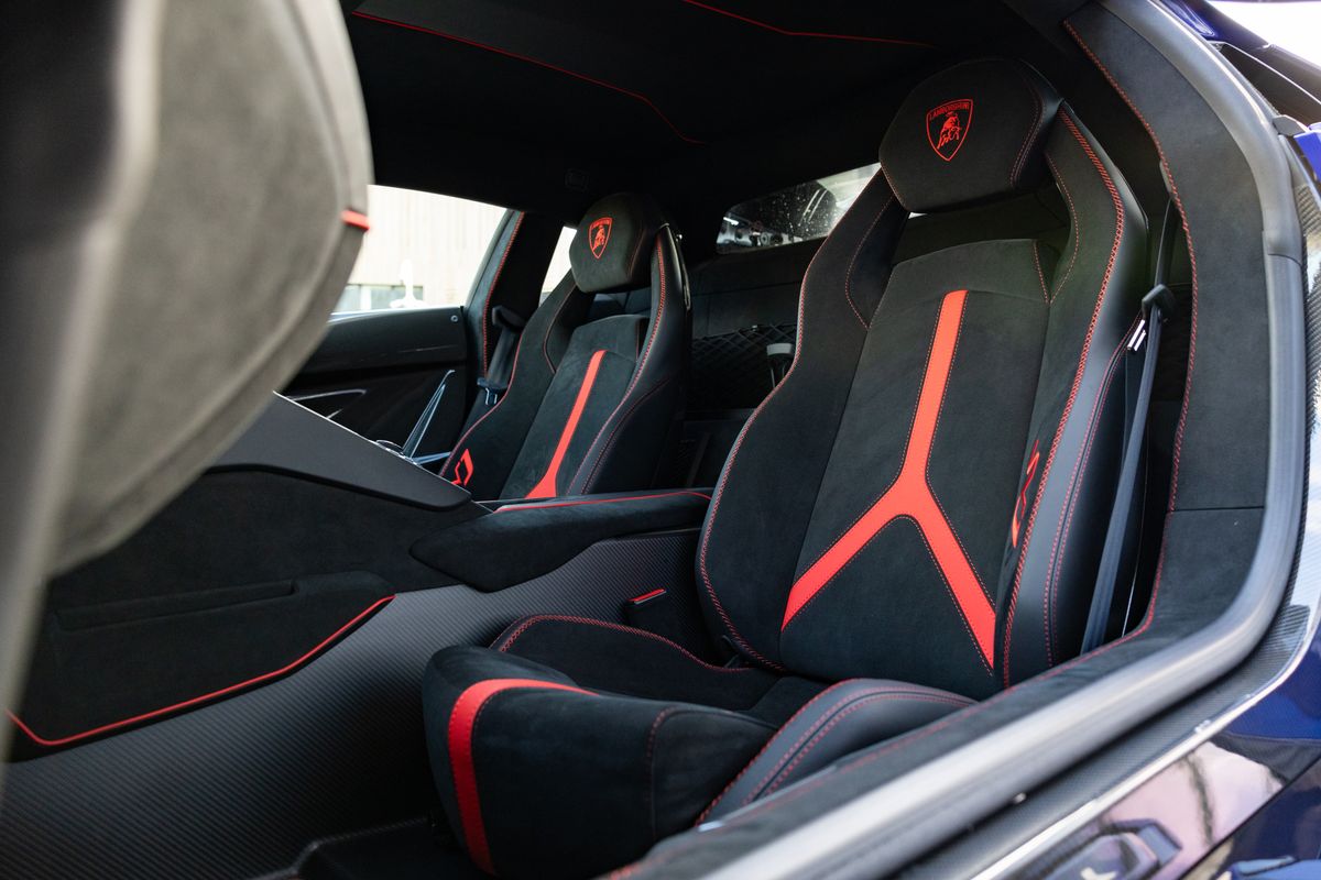 2019 Lamborghini Aventador SVJ 770-4