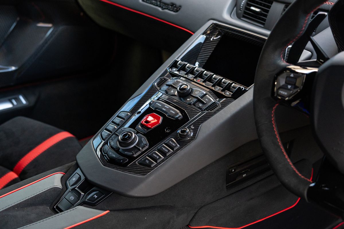 2019 Lamborghini Aventador SVJ 770-4
