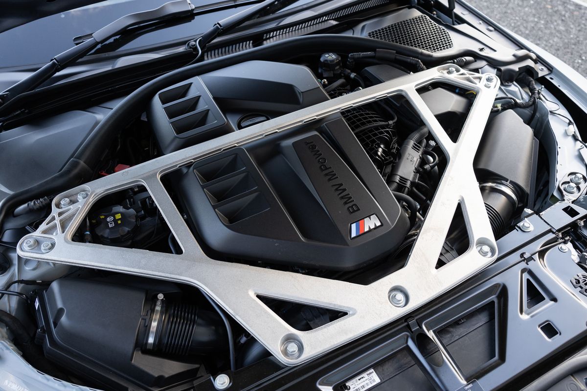 2023 BMW M4 CSL