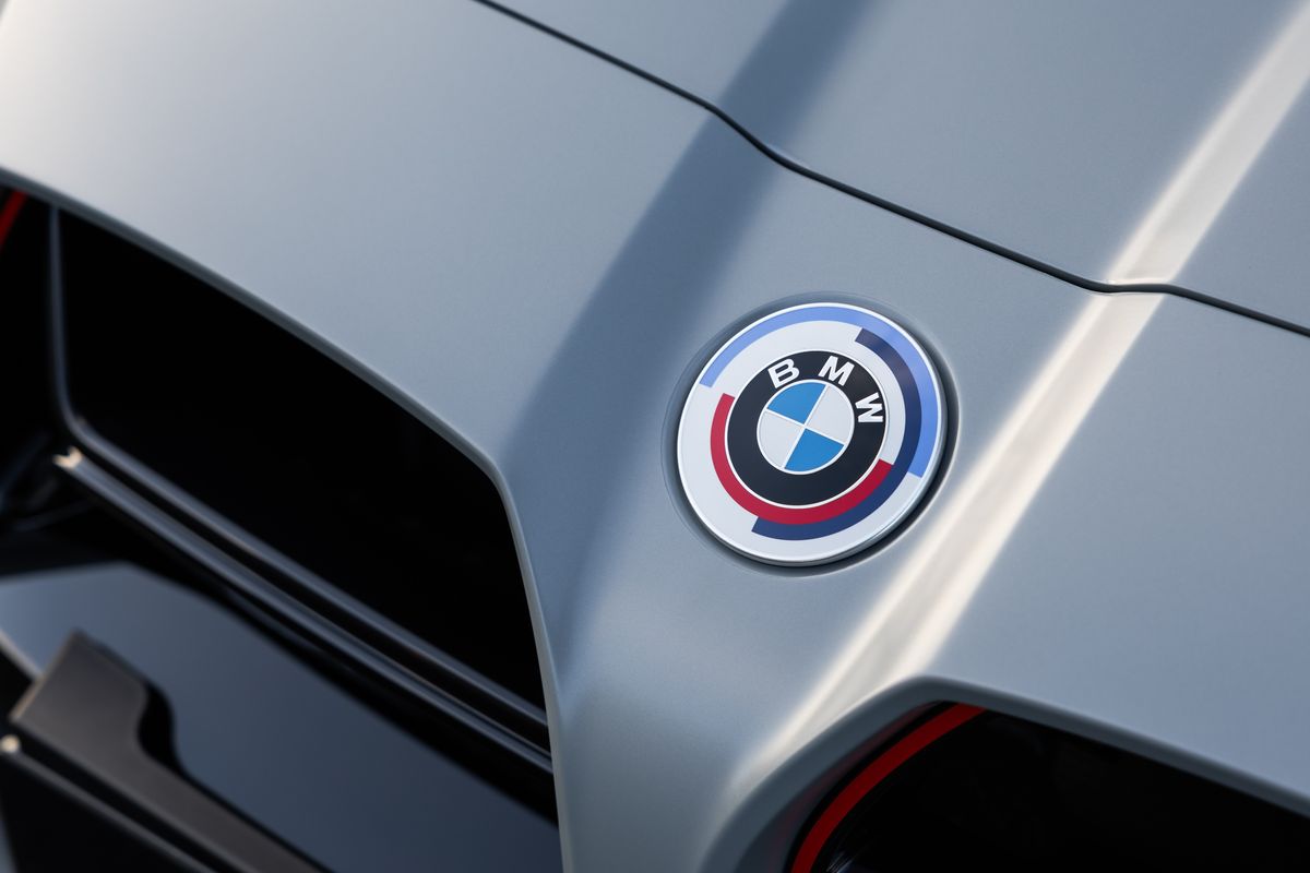 2023 BMW M4 CSL