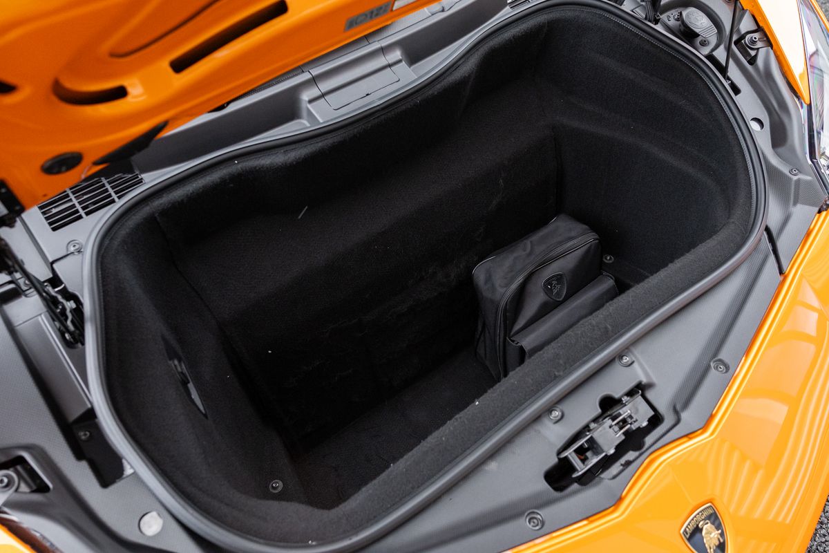 2018 Lamborghini Aventador S LP740-4
