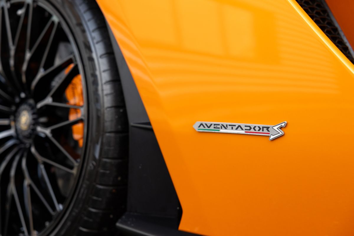 2018 Lamborghini Aventador S LP740-4