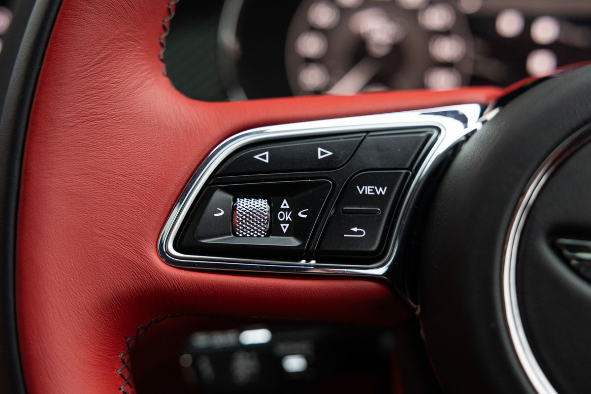 2023 Bentley Bentayga V8 S