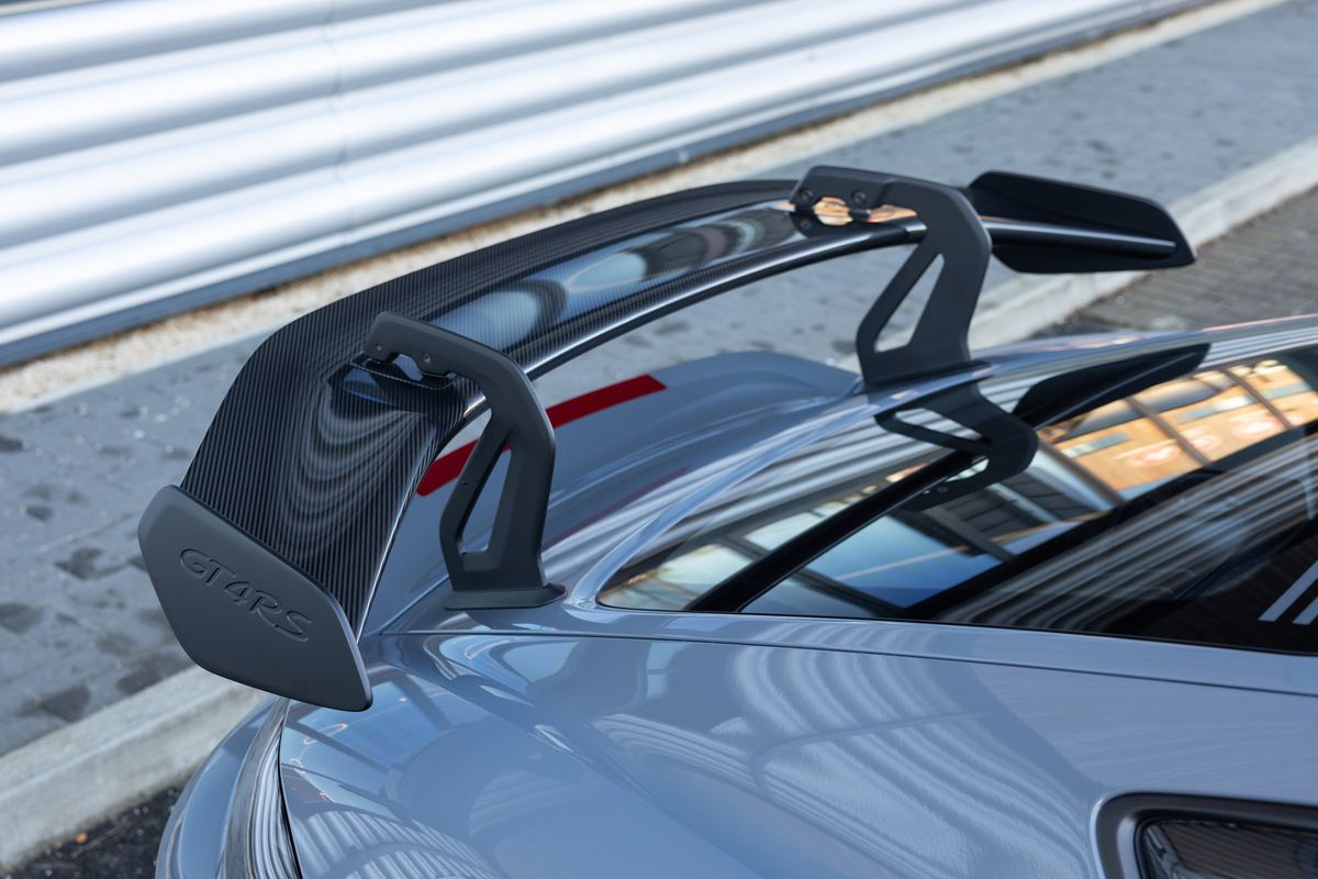 2023 Porsche 718 Cayman GT4 RS Weissach