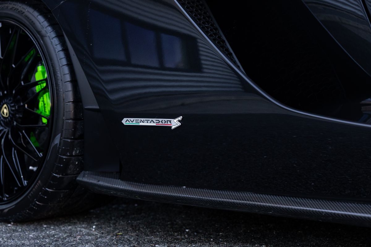 2017 Lamborghini Aventador S
