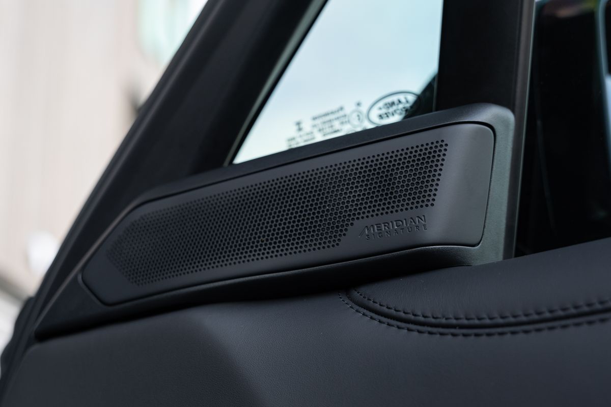 2022 Land Rover Range Rover SV