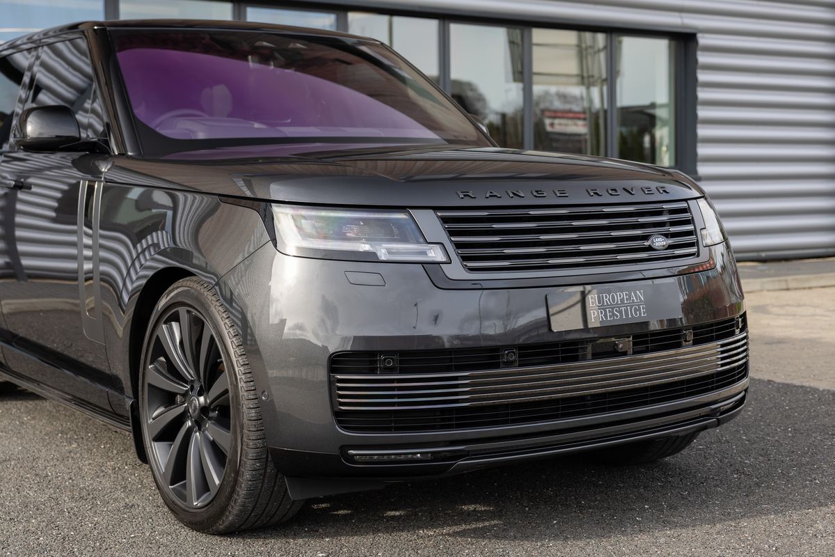 2022 Land Rover Range Rover SV