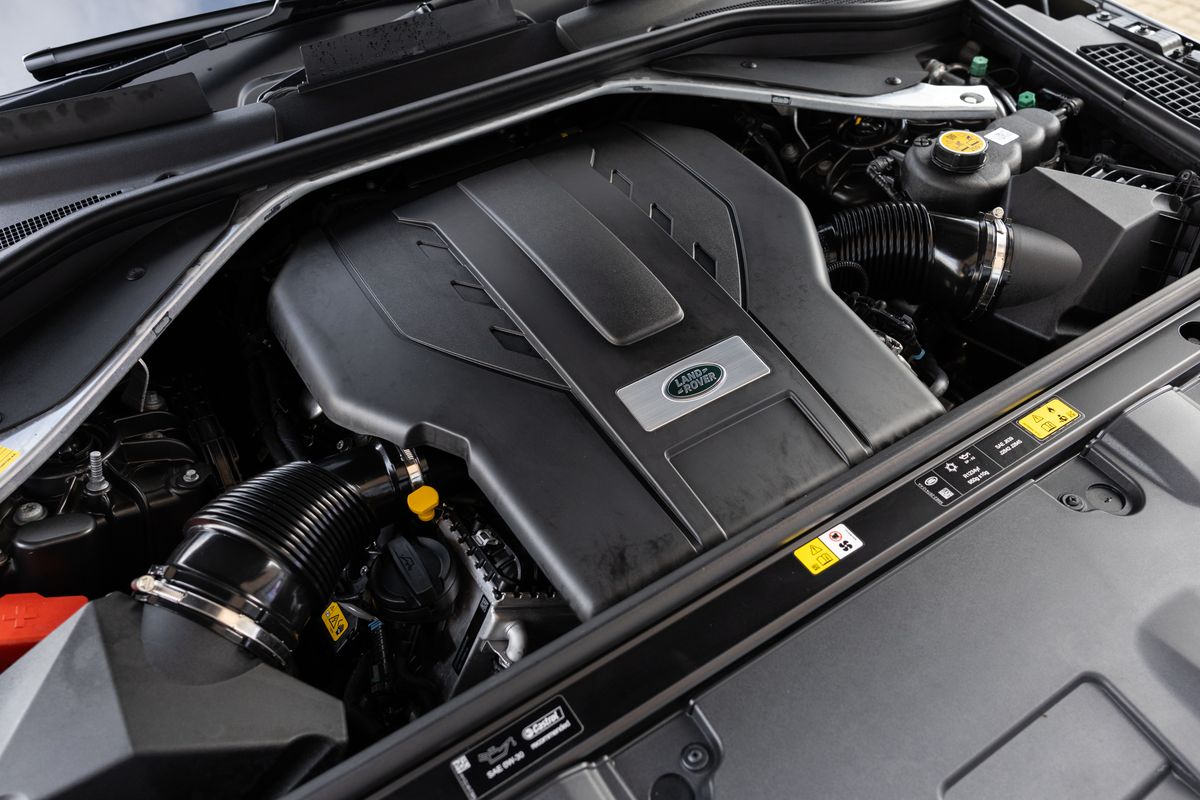 2022 Land Rover Range Rover SV