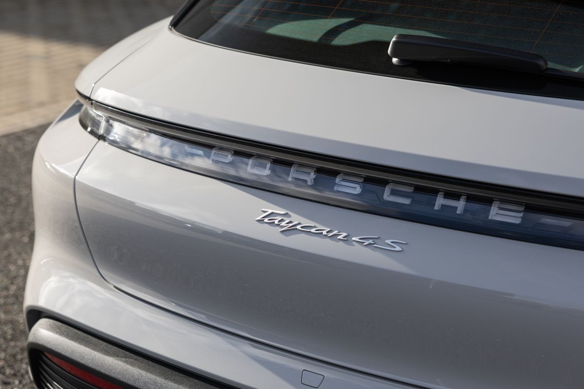 2023 Porsche Taycan 4S Sport Turismo