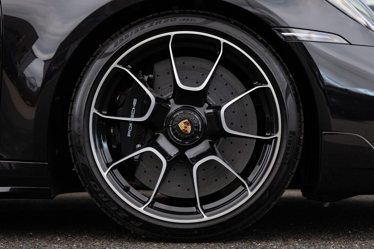 2023 Porsche 911 (992) Turbo S