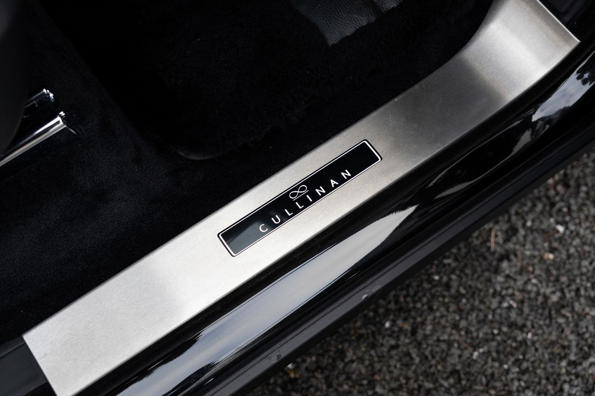 2023 Rolls-Royce Cullinan Black Badge