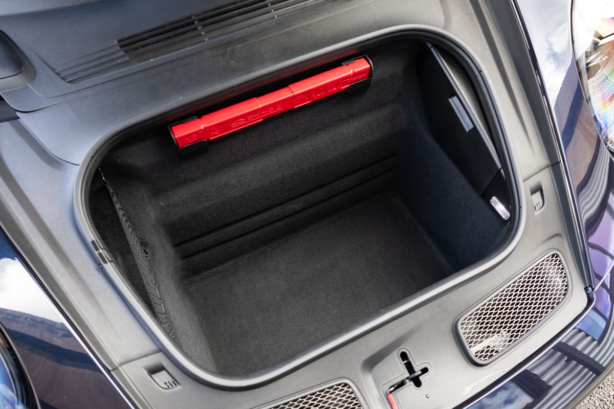 2022 Porsche 911 (992) GT3