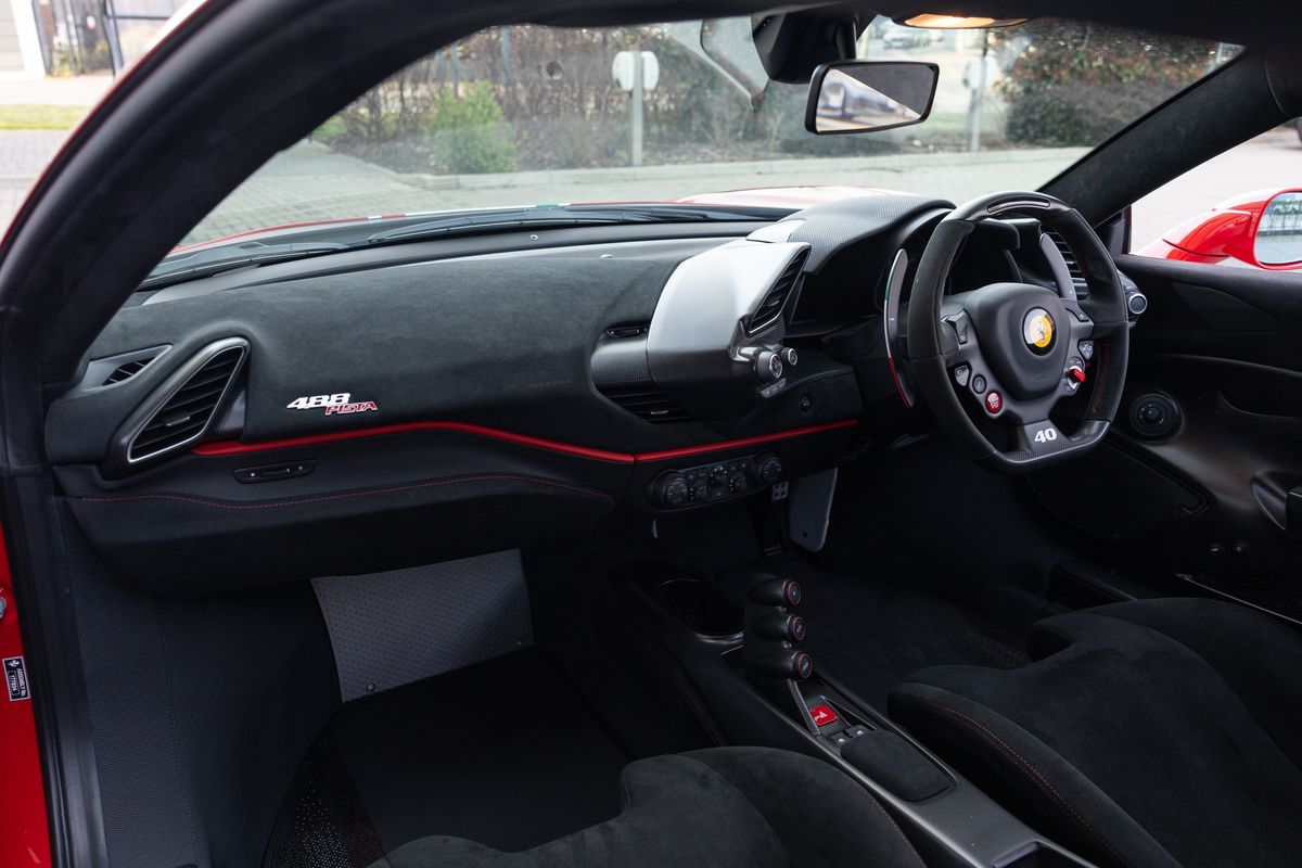2020 Ferrari 488 Pista Piloti