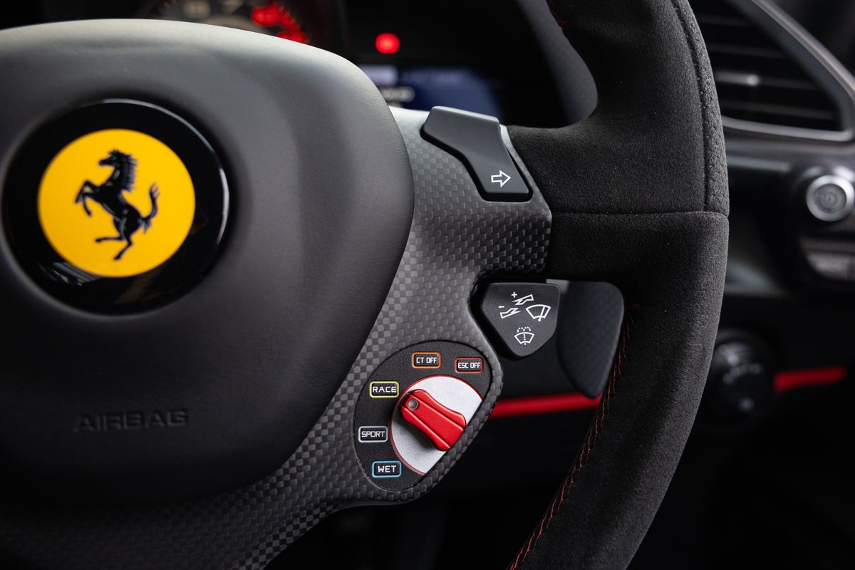 2020 Ferrari 488 Pista Piloti