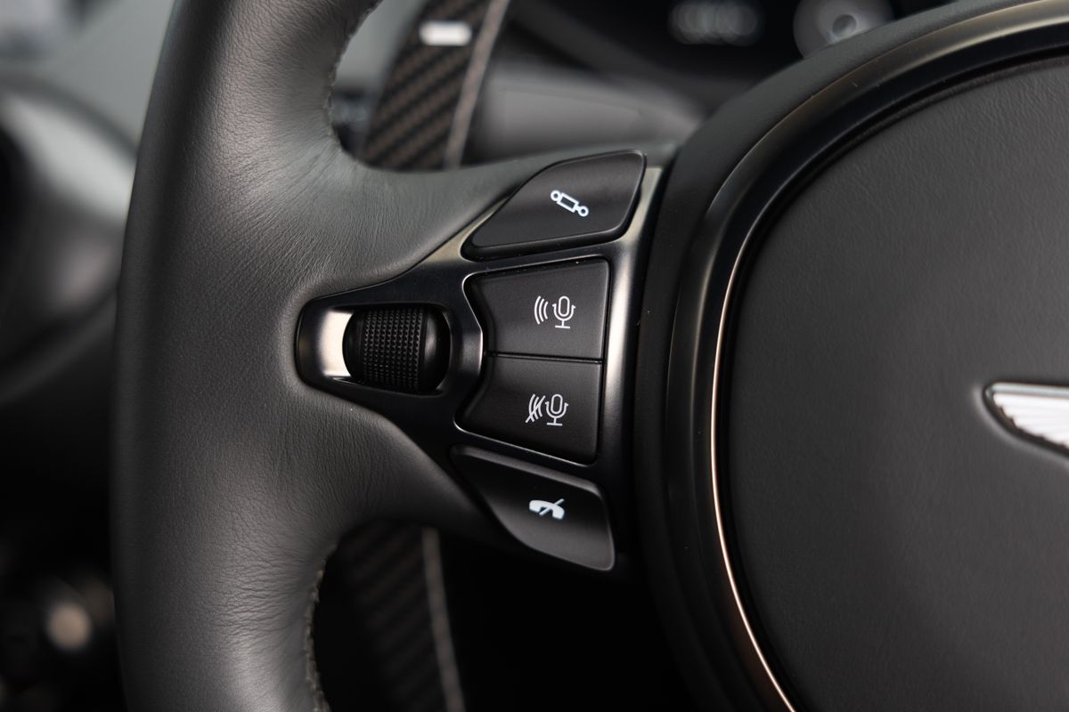 2022 Aston Martin Vantage V12