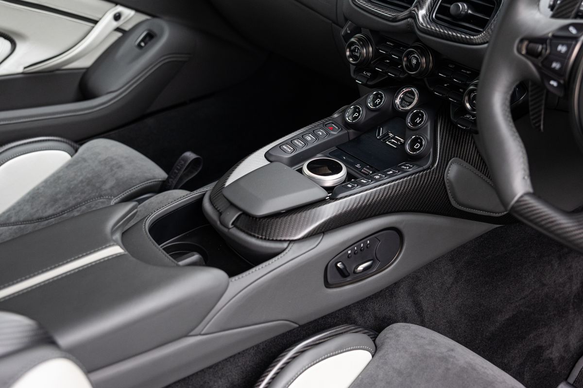 2022 Aston Martin Vantage V12