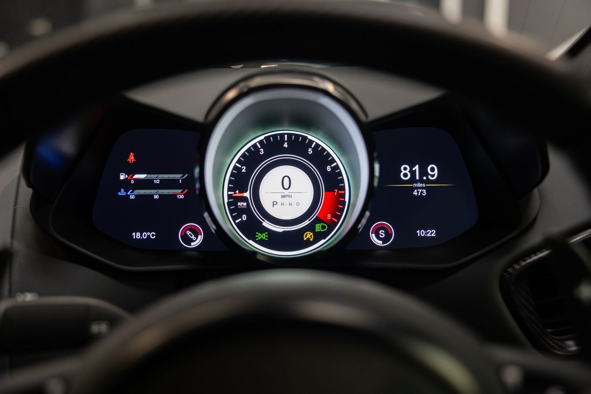 2022 Aston Martin Vantage V12