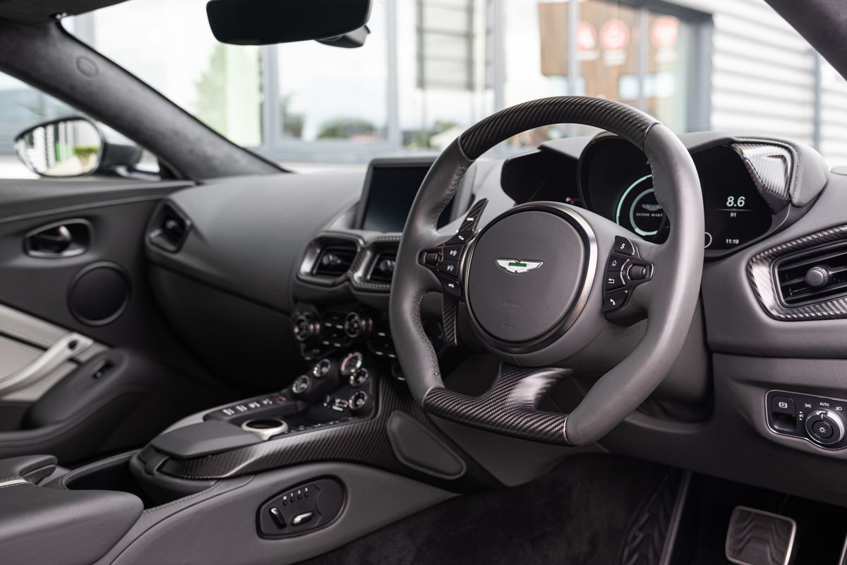 2022 Aston Martin Vantage V12