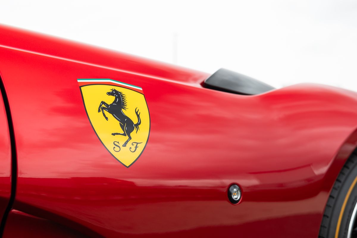 2023 Ferrari 812 Competizione
