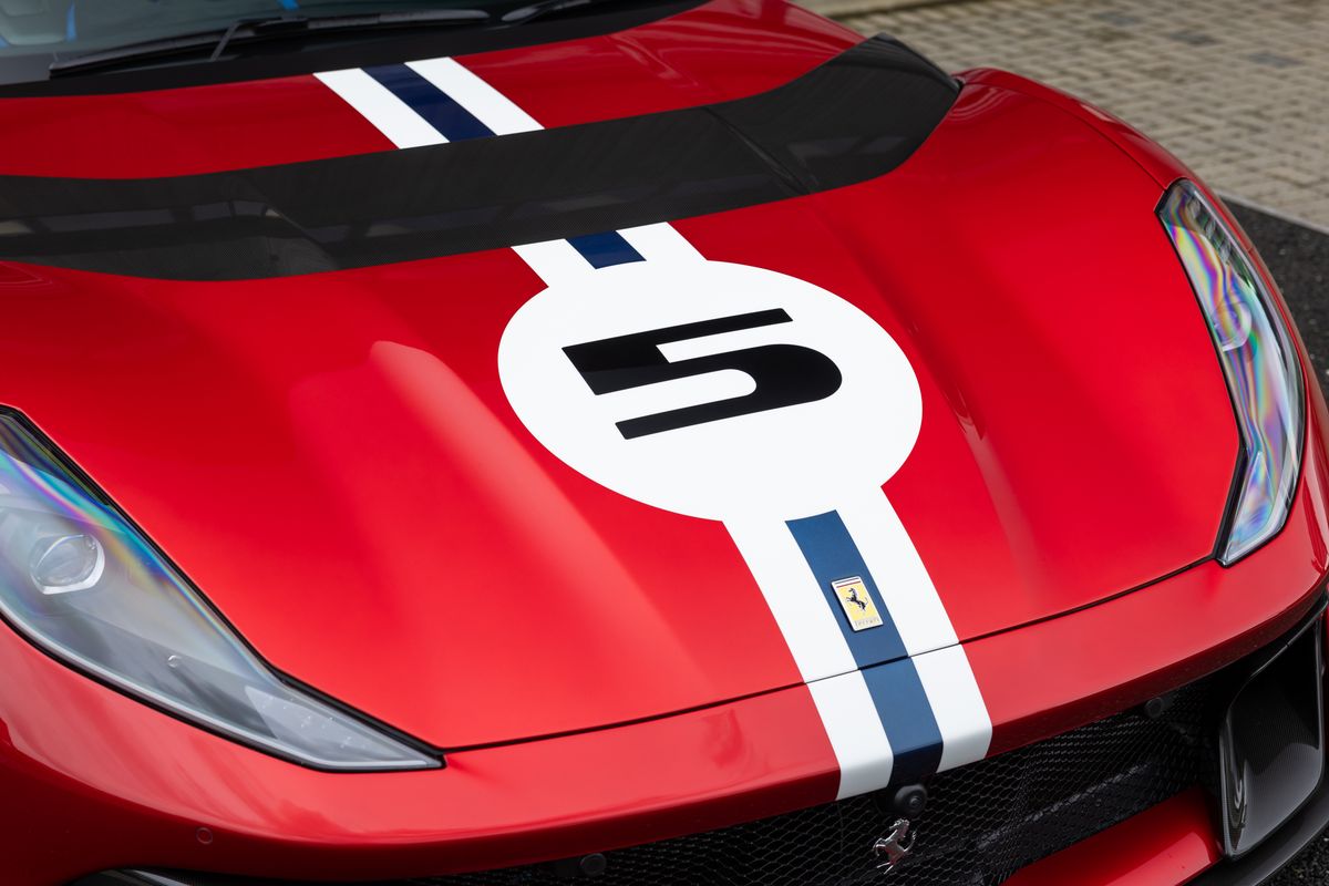 2023 Ferrari 812 Competizione