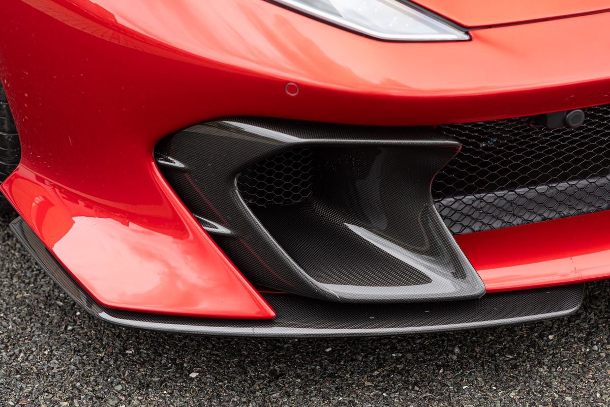 2023 Ferrari 812 Competizione