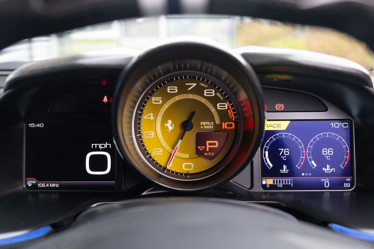2023 Ferrari 812 Competizione