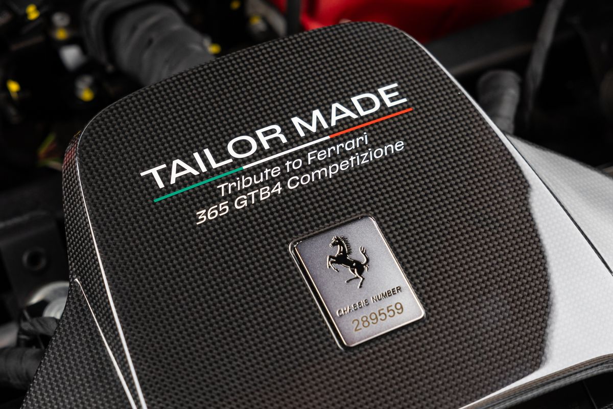 2023 Ferrari 812 Competizione