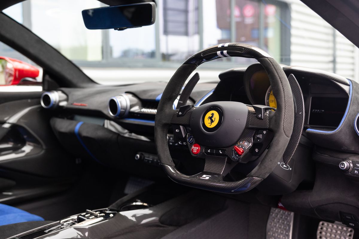2023 Ferrari 812 Competizione