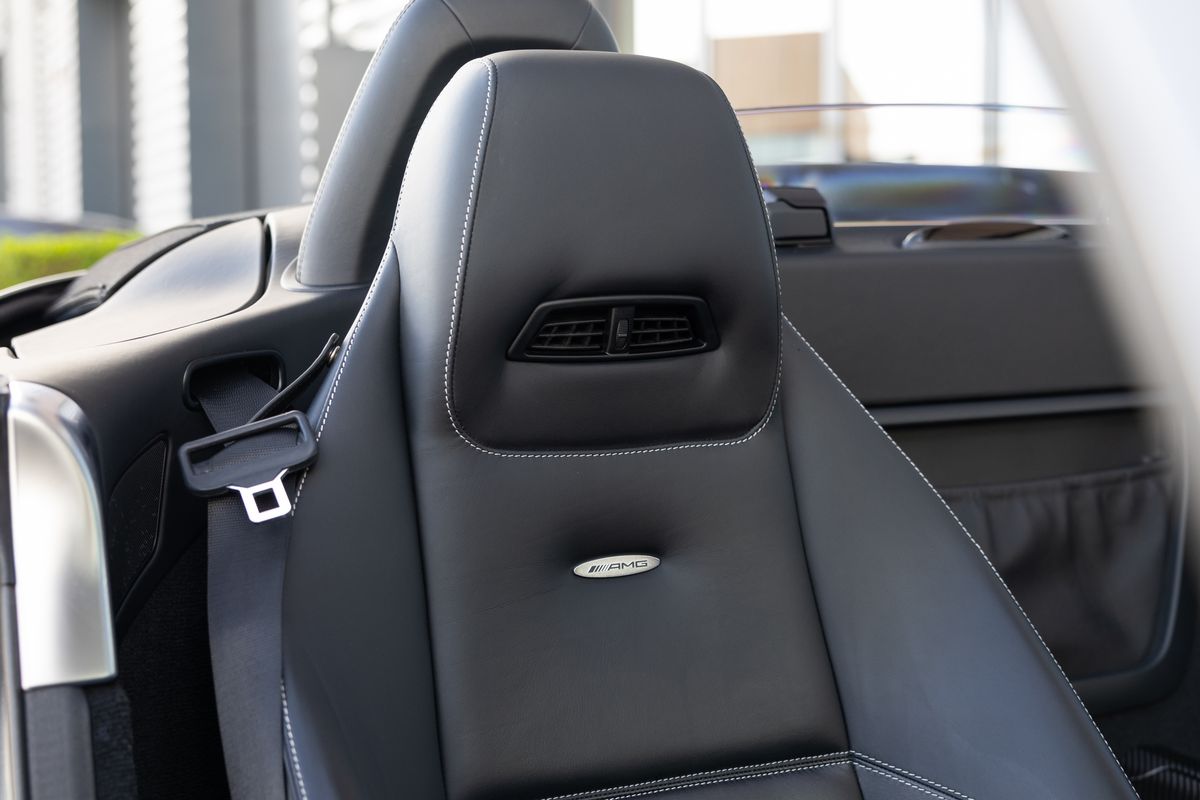 2012 Mercedes-Benz SLS AMG Roadster