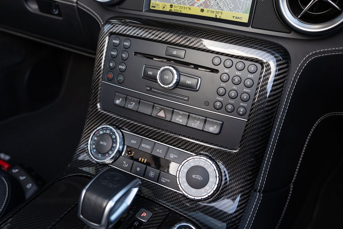 2012 Mercedes-Benz SLS AMG Roadster