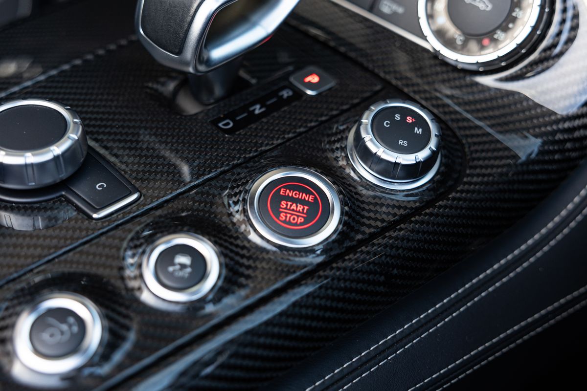 2012 Mercedes-Benz SLS AMG Roadster