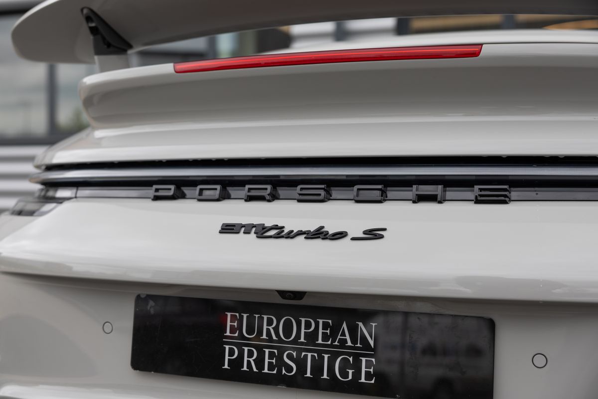 2022 Porsche 911 (992) Turbo S Cabriolet