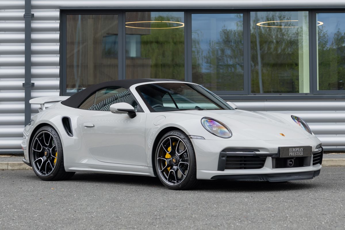 2022 Porsche 911 (992) Turbo S Cabriolet